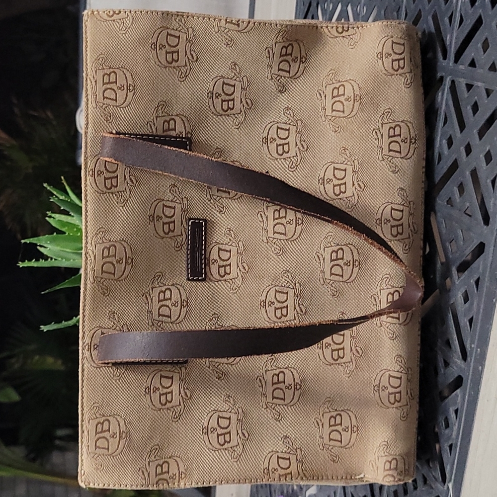 DOONEY AND BOURKE CANVAS HANDBAG